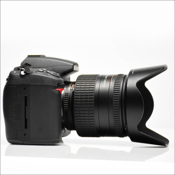 NIKON D7000 BODY (16.2MP) + Accessories - Shutter Count 2,713 - Picture 9 of 16